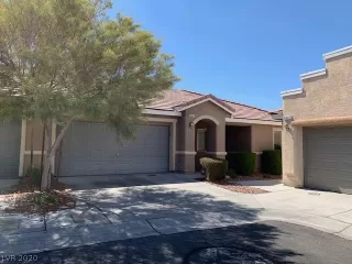 Photo #1: 2229898 Listing 