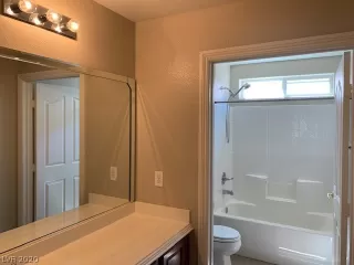 Photo #6: 2229898 Listing 