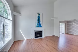 Photo #3: 2229909 Listing 