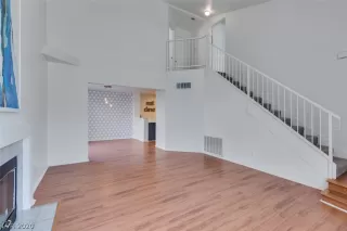 Photo #6: 2229909 Listing 