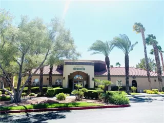 Photo #1: 2229934 Listing