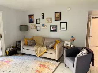 Photo #2: 2229934 Listing