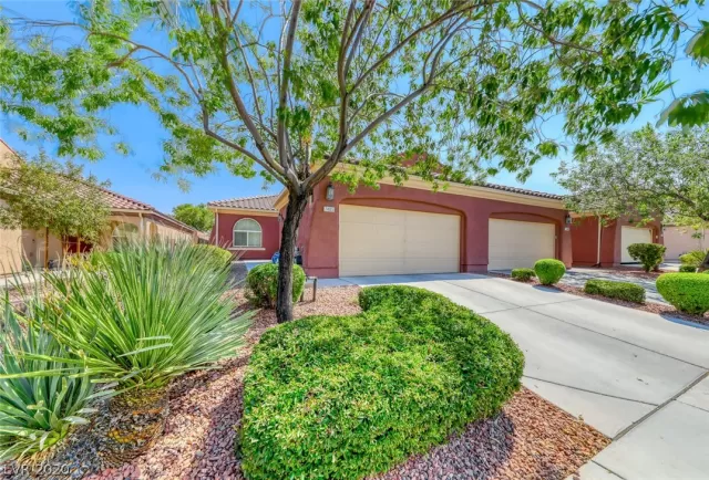 MLS: 2229944 Condo For Sale