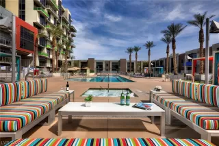 Photo #5: 2229974 Listing