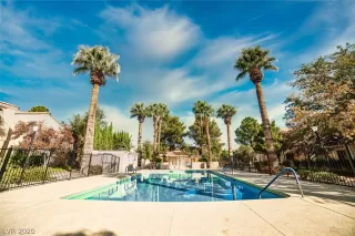 Photo #1: 2230005 Listing