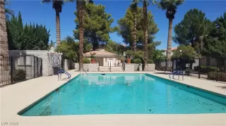 Photo #2: 2230005 Listing