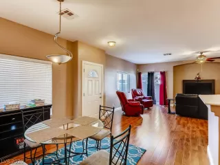 Photo #3: 2230025 Listing