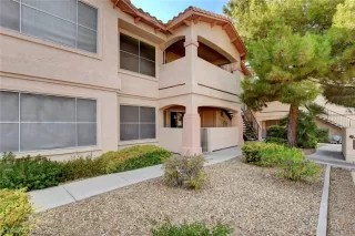 Photo #1: 2230079 Listing