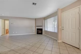 Photo #3: 2230079 Listing