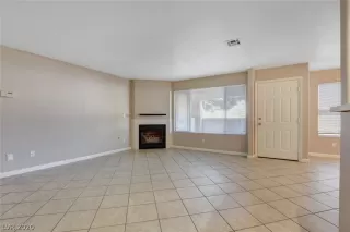 Photo #4: 2230079 Listing