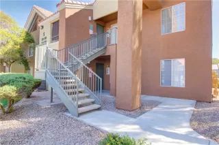 Photo #1: 2230109 Listing