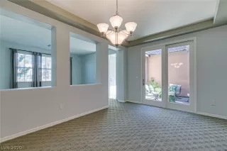 Photo #5: 2230150 Listing