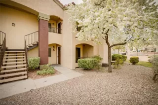 Photo #3: 2230157 Listing