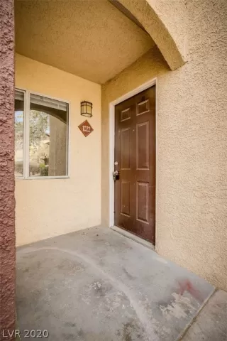 Photo #4: 2230157 Listing