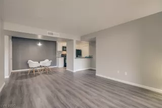 Photo #5: 2230157 Listing