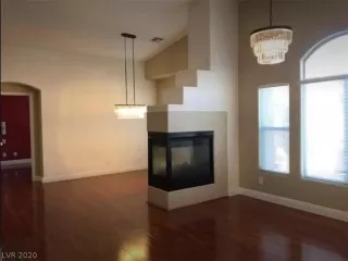 Photo #3: 2230164 Listing