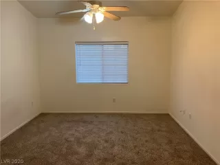 Photo #5: 2230170 Listing