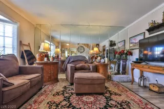 Photo #6: 2230184 Listing