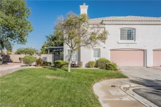 Photo #1: 2230298 Listing 