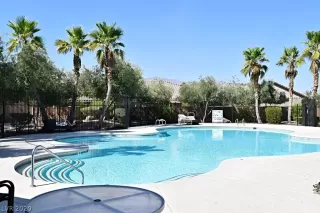 Photo #4: 2230339 Listing 