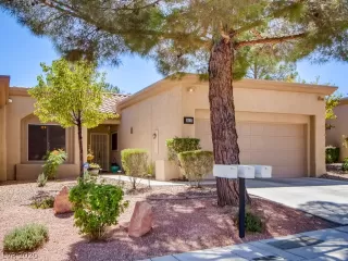 Photo #1: 2230349 Listing