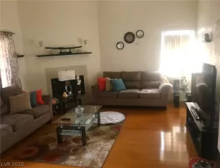 Photo #4: 2230357 Listing