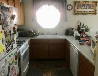 Photo #2: 2230360 Listing