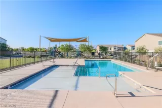 Photo #5: 2230424 Listing
