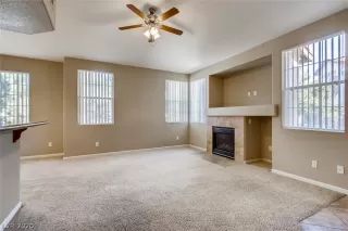 Photo #6: 2230462 Listing