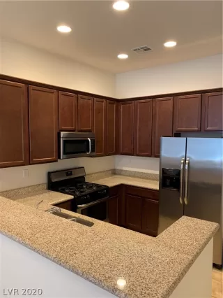 Photo #3: 2230497 Listing 