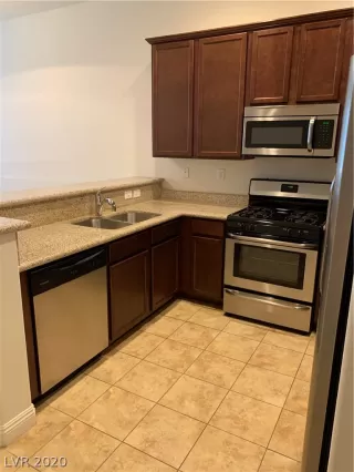 Photo #4: 2230497 Listing 