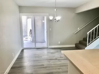 Photo #4: 2230514 Listing 