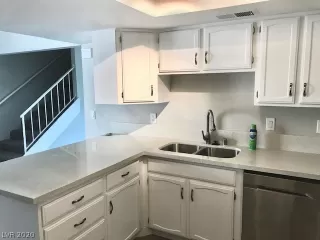 Photo #6: 2230514 Listing 