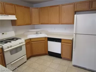 Photo #6: 2230529 Listing