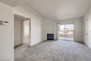 Photo #2: 2230556 Listing 