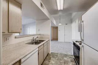 Photo #4: 2230556 Listing 