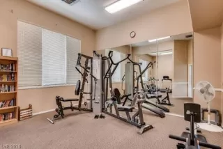 Photo #4: 2230598 Listing