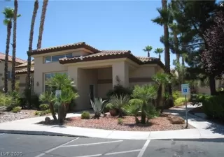 Photo #5: 2230598 Listing