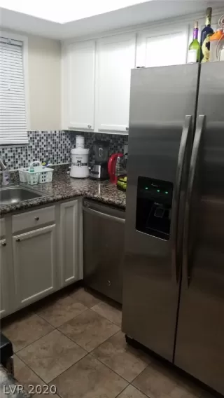 Photo #2: 2230612 Listing 
