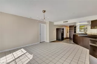 Photo #1: 2230639 Listing