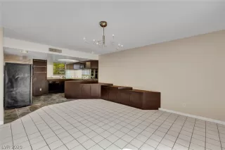 Photo #3: 2230639 Listing