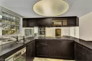 Photo #6: 2230639 Listing