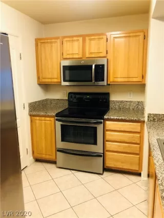 Photo #6: 2230661 Listing 