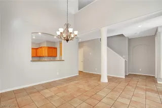 Photo #6: 2230692 Listing