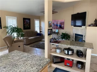 Photo #3: 2230705 Listing 