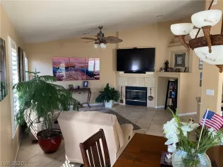 Photo #4: 2230705 Listing 