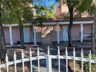 Photo #1: 2230767 Listing