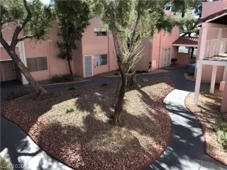 Photo #2: 2230767 Listing