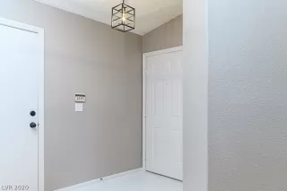 Photo #3: 2230807 Listing 