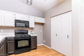 Photo #6: 2230807 Listing 